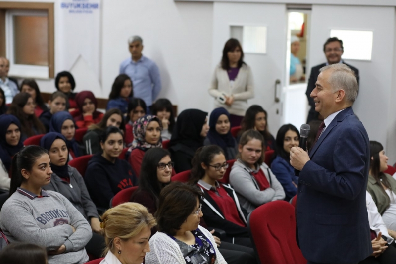 Başkan Osman Zolan gençlerle buluşuyor