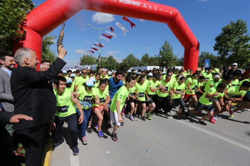 Denizli eğlencenin ve sporun peşinden koştu