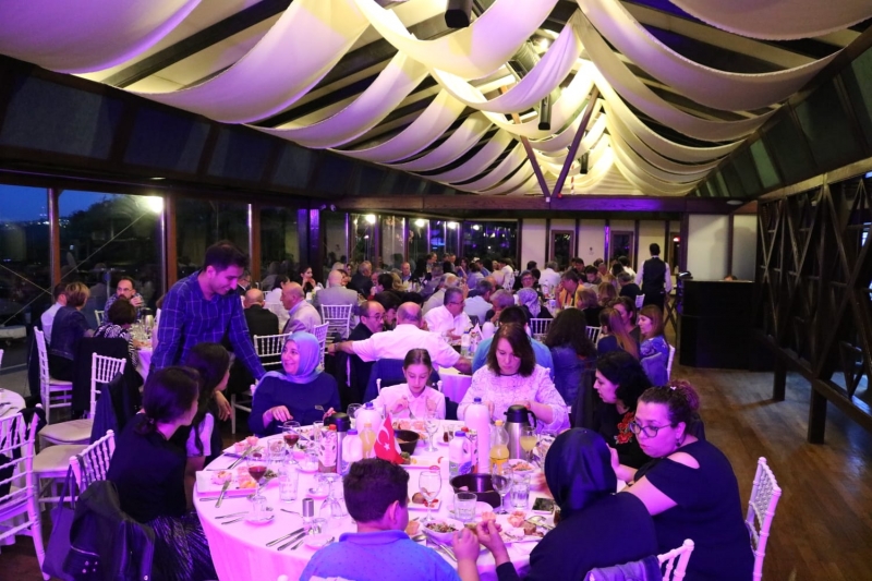 İstanbul’daki Denizlililer DENBİR iftarında buluştu.