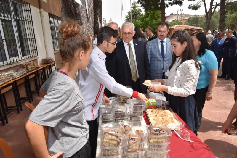 Özel Öğrencilerden Yöresel Yemekler Festivali