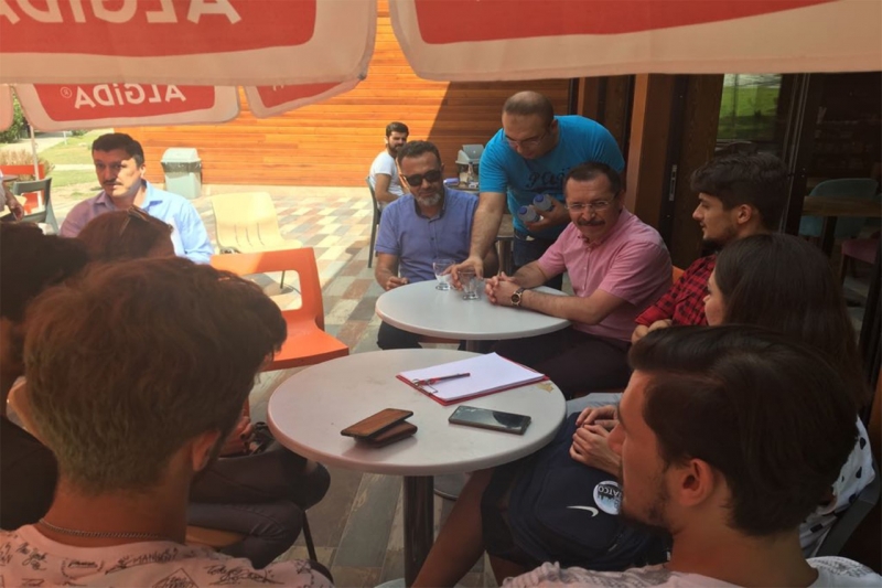 Rektör Bağ Öğrencilerle PAÜ Göl Kafe’de Bir Araya Geldi