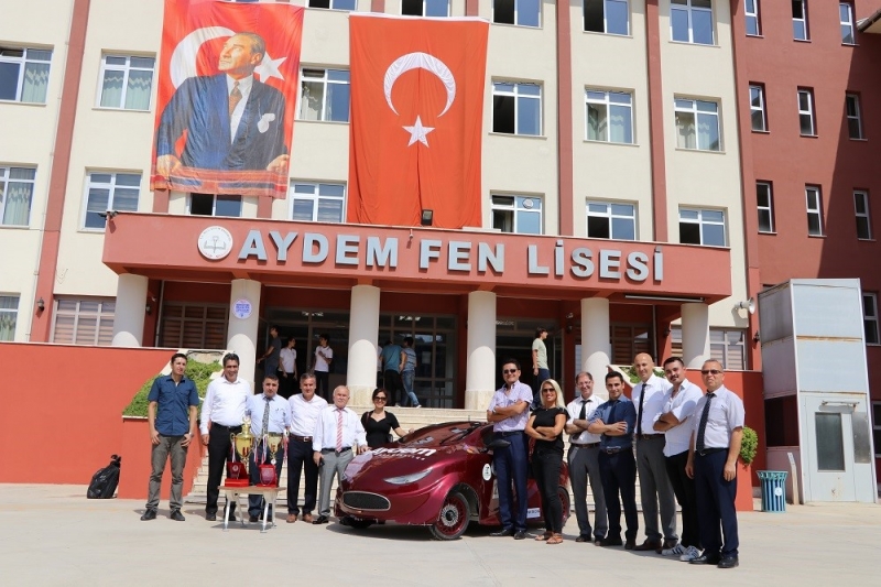 TÜBİTAK BİRİNCİSİ ALATAY ELEKTROMOBİL AYDEM FEN LİSESİ ÖĞRENCİLERİ İLE BULUŞTU