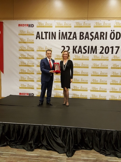 GÜLBAY’A BAŞARI ÖDÜLÜ