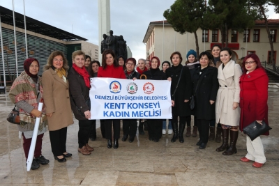 Kadın Meclisi'nden Ata'ya minnet