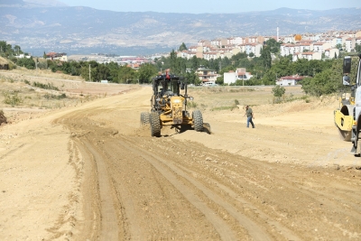 MERKEZEFENDİ’YE YENİ YOLLAR KAZANDIRILIYOR