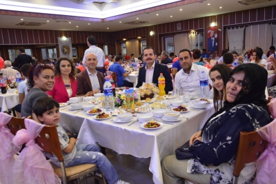 Sarayköy Belediyesi'nden anlamlı iftar yemeği