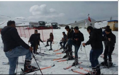  Sarayköy Belediyesi’nden YGS’ye hazırlanan gençlere büyük jest